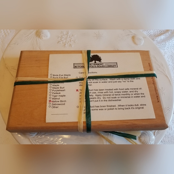 The Vermont Butcher Block Board  Cheese Carving Yellow Birch Wood - Picture 3 of 9